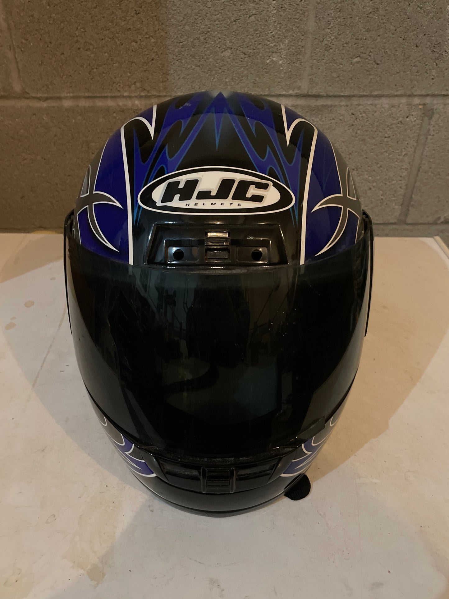 Motorcycle helmet - HJC